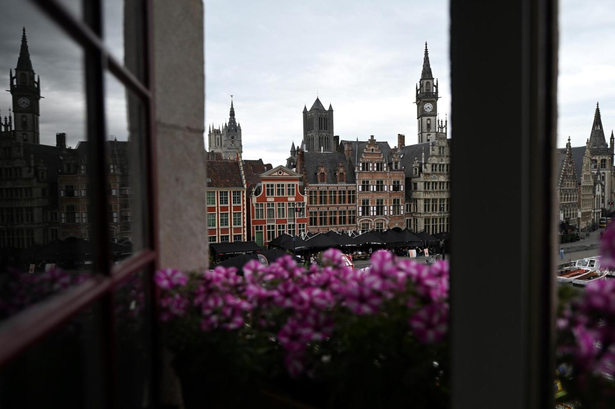 Couette-café With A View 2*