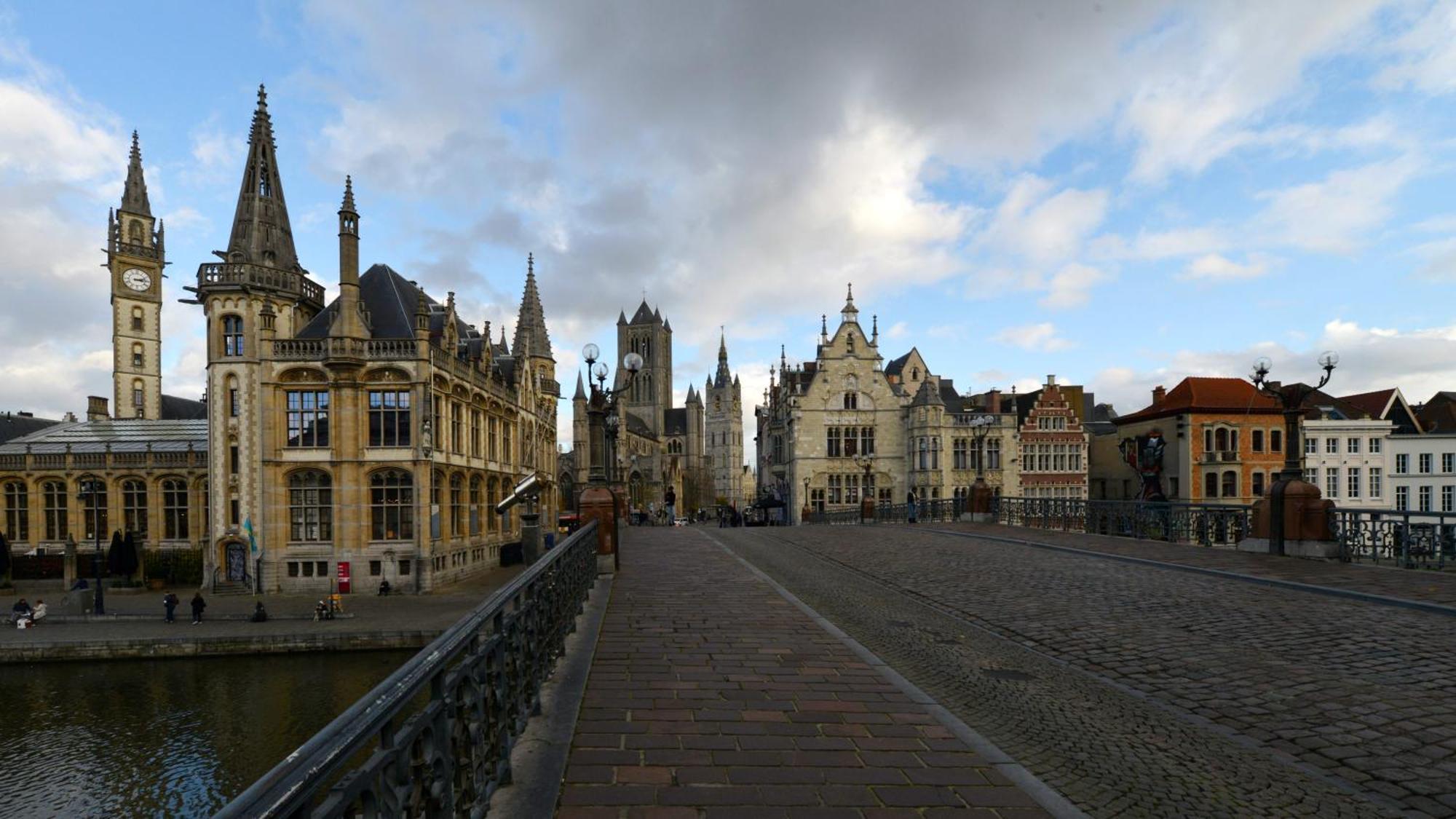 With A View Couette-café Gand